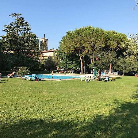 Residence L'Oliveto Garden And Swimming Pool San Felice del Benaco Zewnętrze zdjęcie